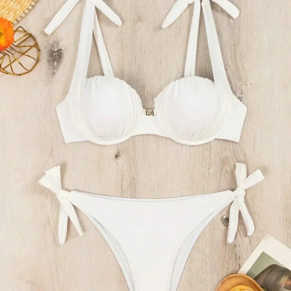 White Beachy Women's Bikini Set With Underwire And Lace-Up Detail - Picture 8 of 8